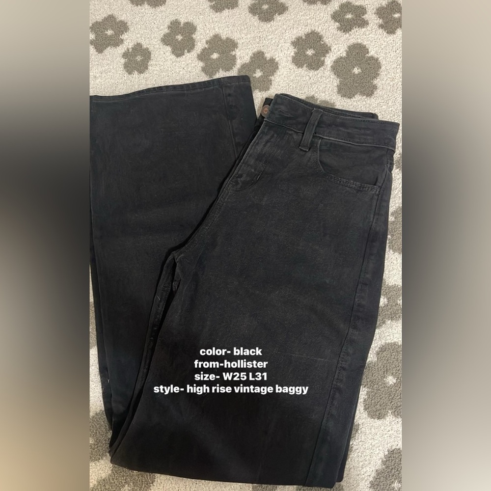 Selling these jeans for my little sister. Gently used in good condition 15$ - Picture 2 of 7